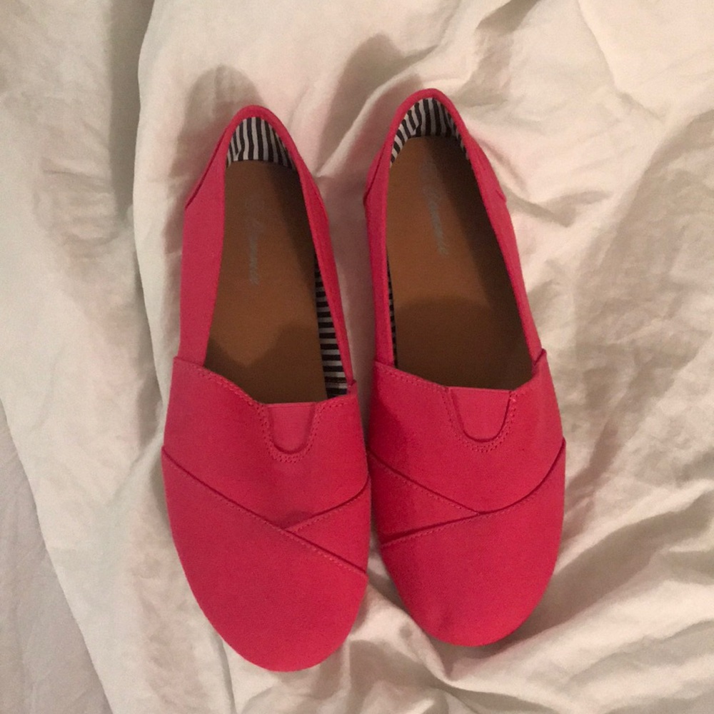 Spring Canvas Shoes! - Picture 2 of 3